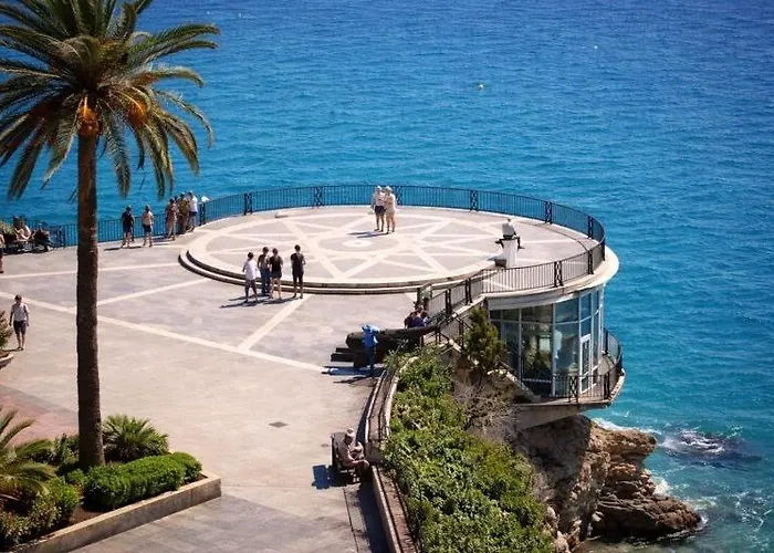 Sea&sun Burriana Capistrano Playa * Nerja